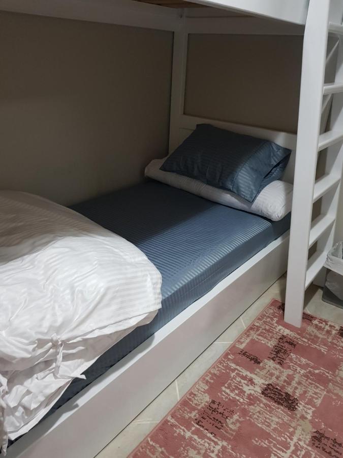 Apartment Two Bedroom At Sunny Lakes